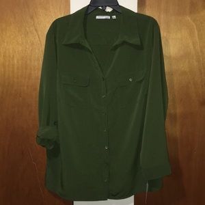 ☘️ NWT Notations Button Down Blouse